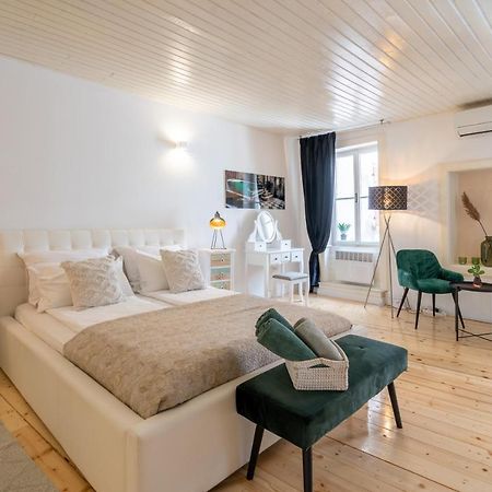 Casanoa Old Town Rovinj Apartment ภายนอก รูปภาพ