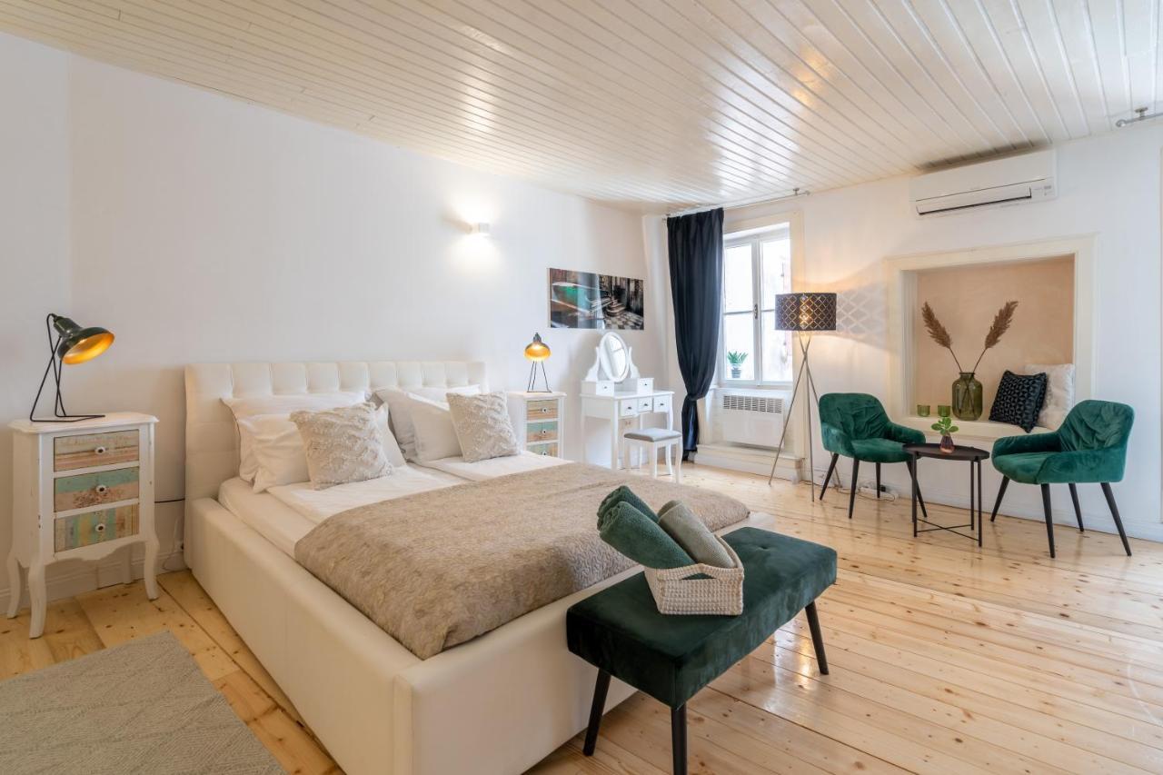 Casanoa Old Town Rovinj Apartment ภายนอก รูปภาพ